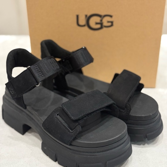 UGG, Asthon Ankle, 1136764, Women's Sandals, Color Black, Size 8 - Picture 1 of 13